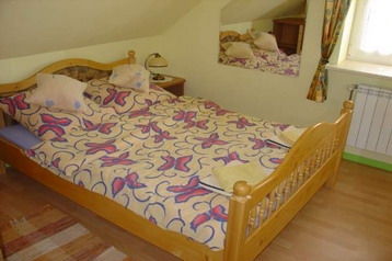 Polonia Privát Świętajno, Interno